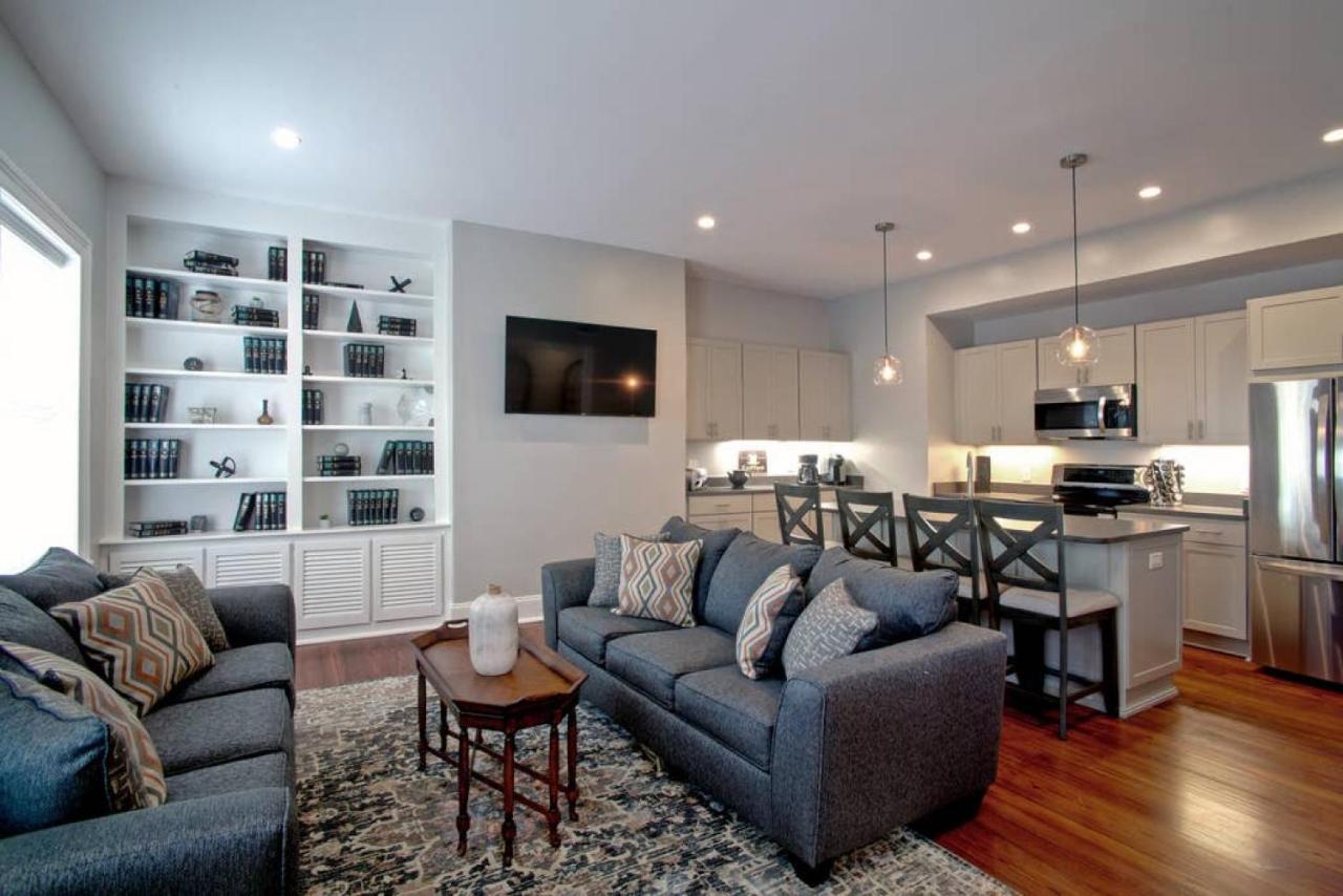 Newly Renovated 4 Bed 3 Bath And 2 Parking Spots Villa Savannah Luaran gambar