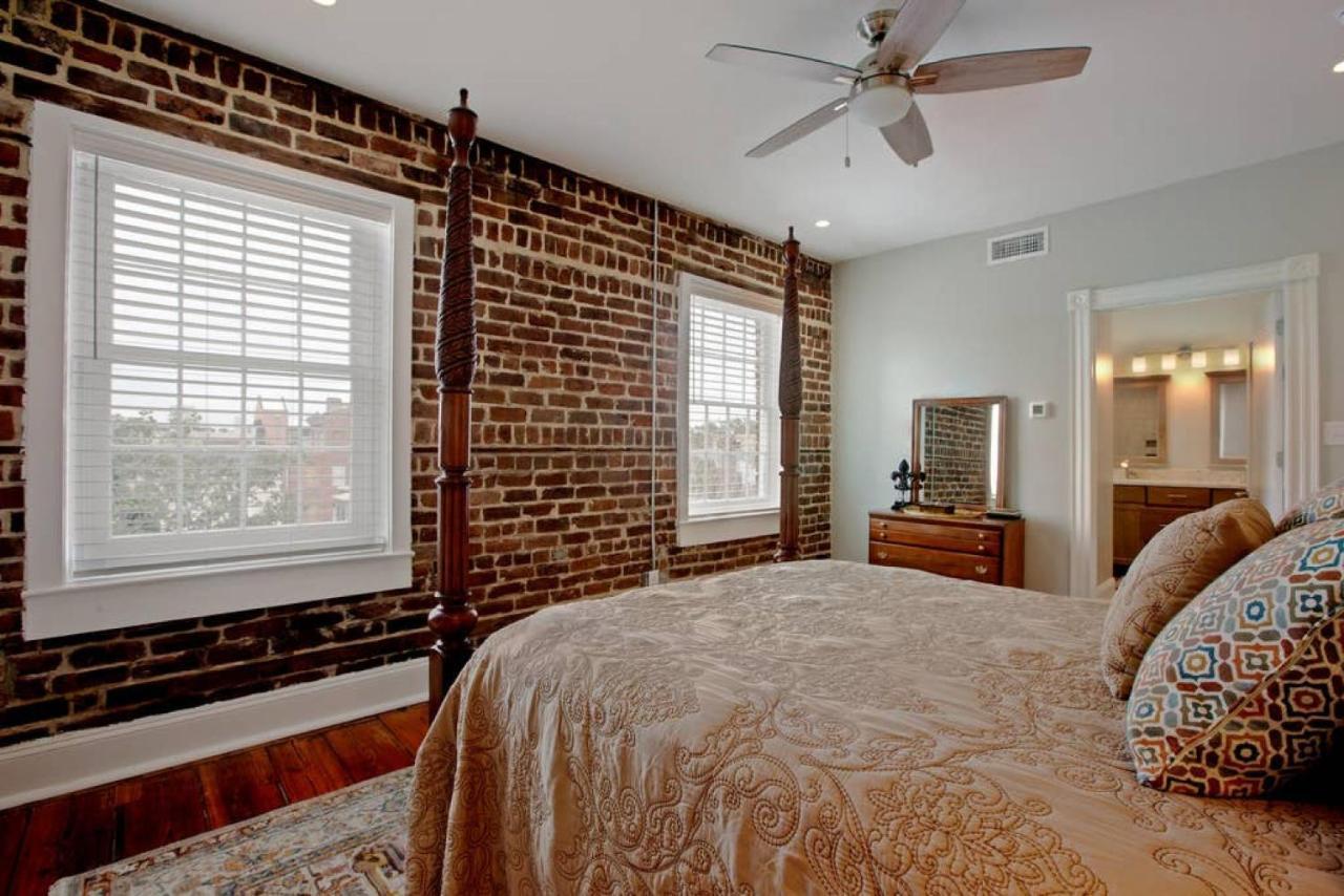 Newly Renovated 4 Bed 3 Bath And 2 Parking Spots Villa Savannah Luaran gambar